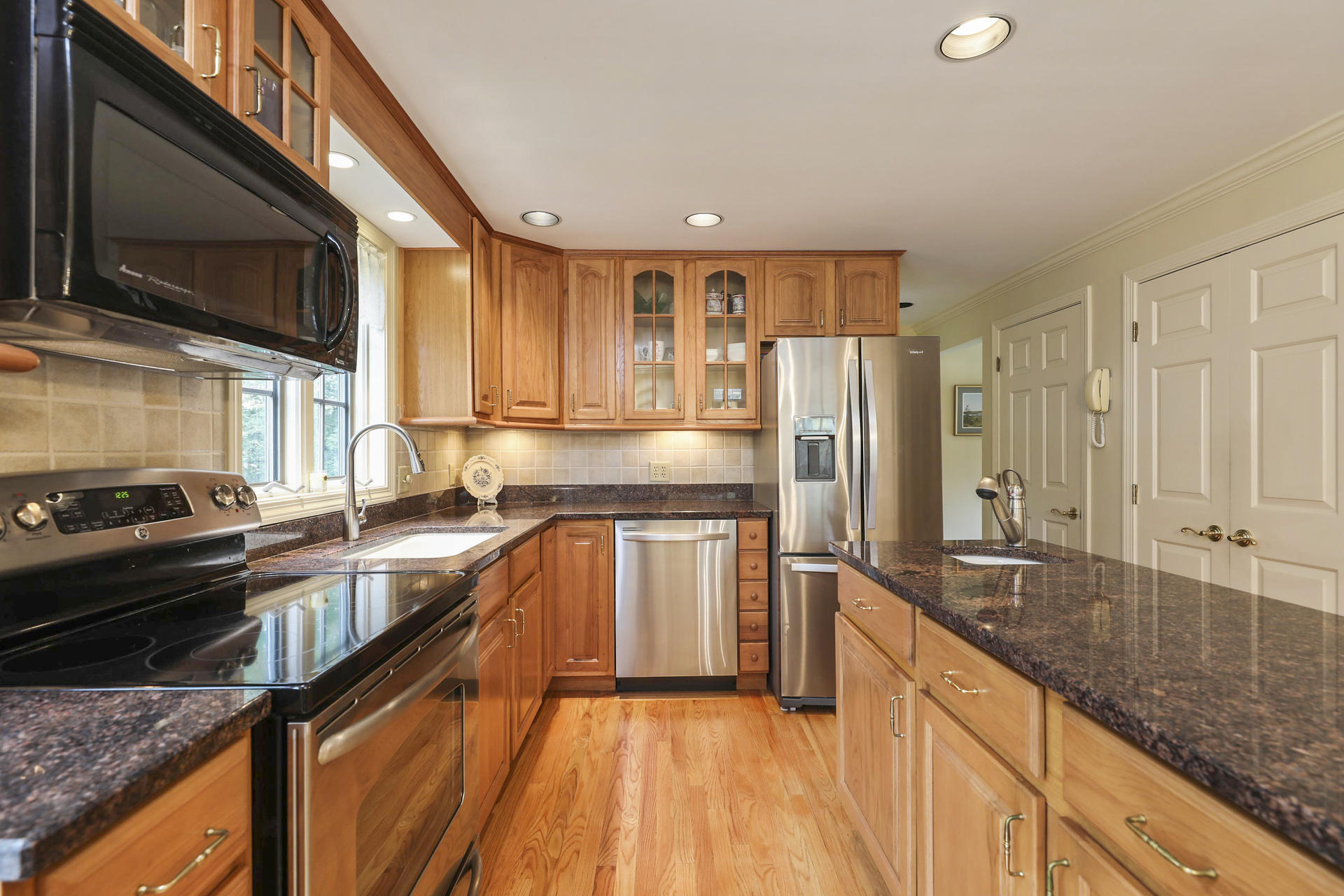 6 Caly Hollow Road Kennebunk, ME 04043 - Photo 15 of 40 013-photo-kitchen-7626171