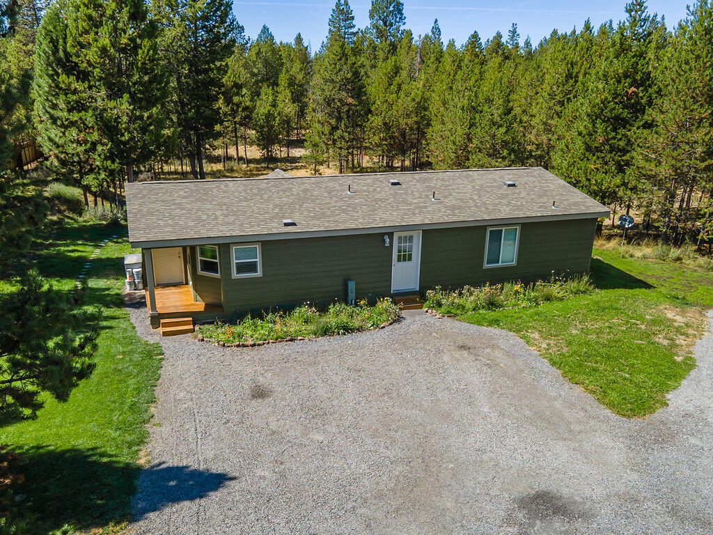 55053 Tamarack Road Bend, OR 97707 - Photo 5 of 41 4