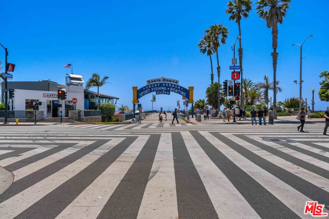 222 7th Street, Unit 301 Santa Monica, CA 90402 - Photo 54 of 55 a view of a city with palm trees