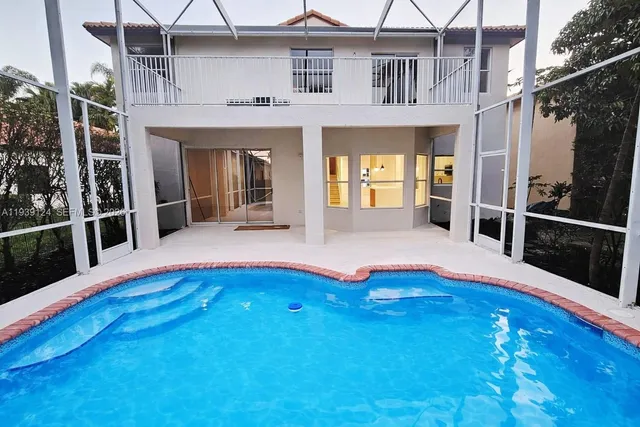 $910,000 | 15843 Southwest 14th Court, Pembroke Pines, FL 33027