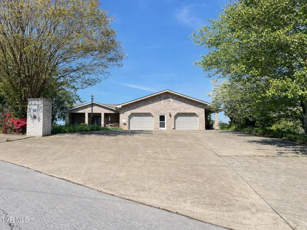 $425,000 | 60 West School Street, Mosheim, TN 37818