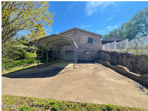 $425,000 | 60 West School Street, Mosheim, TN 37818