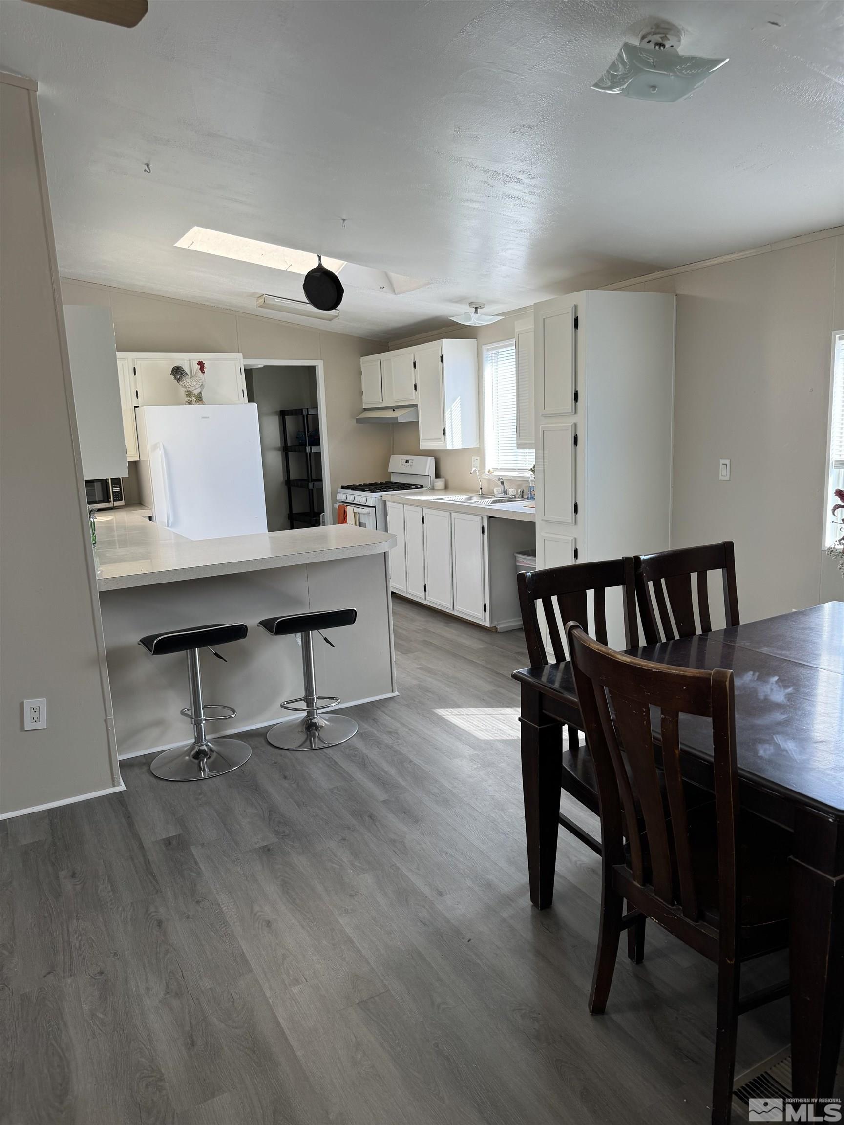 5500 Mission Road Fallon, NV 89406 - Photo 3 of 15 a view of a dining room with furniture