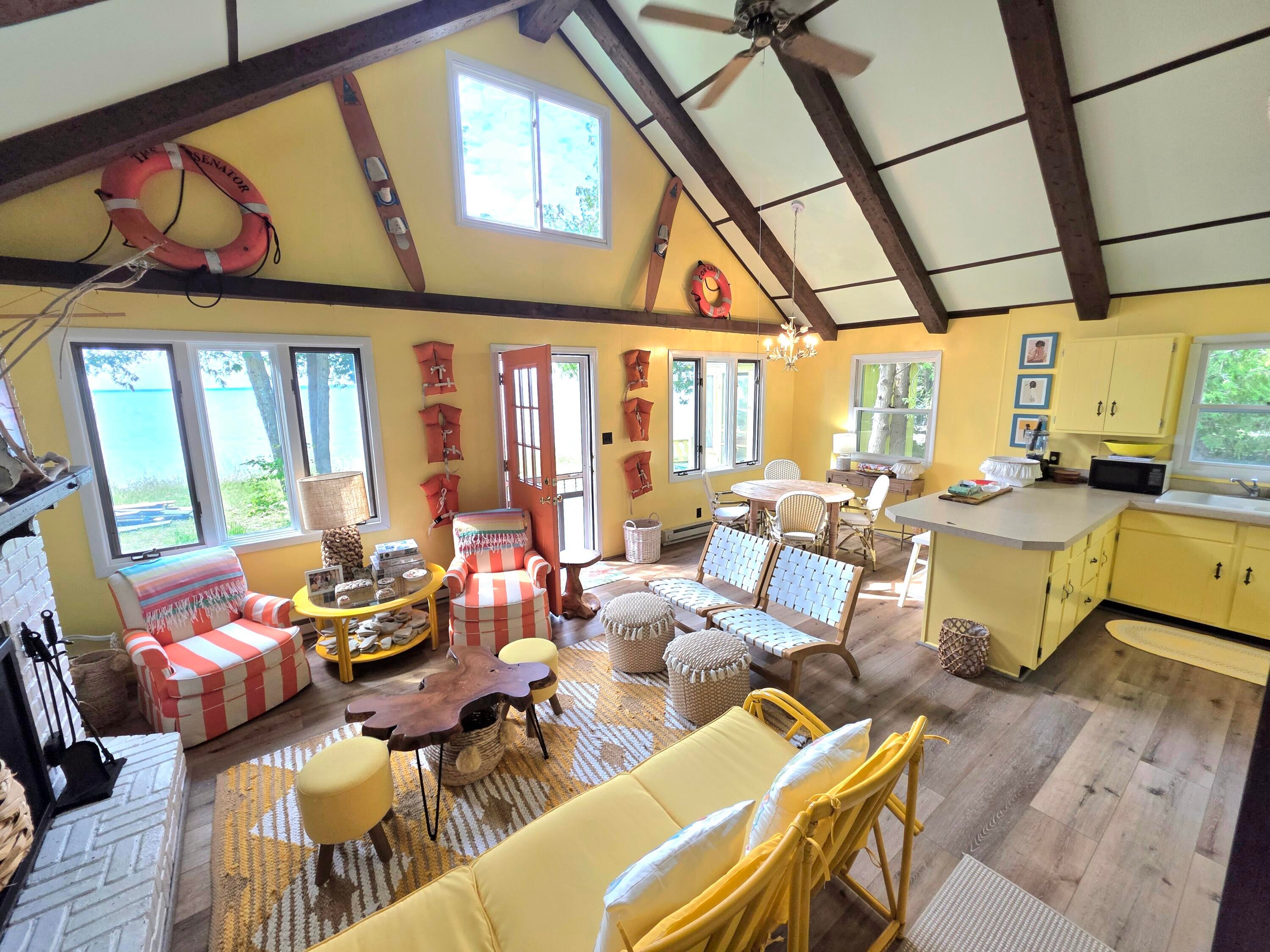 1611 Gros Cap Road St. Ignace, MI 49781 - Photo 2 of 19 Gallery Image 2