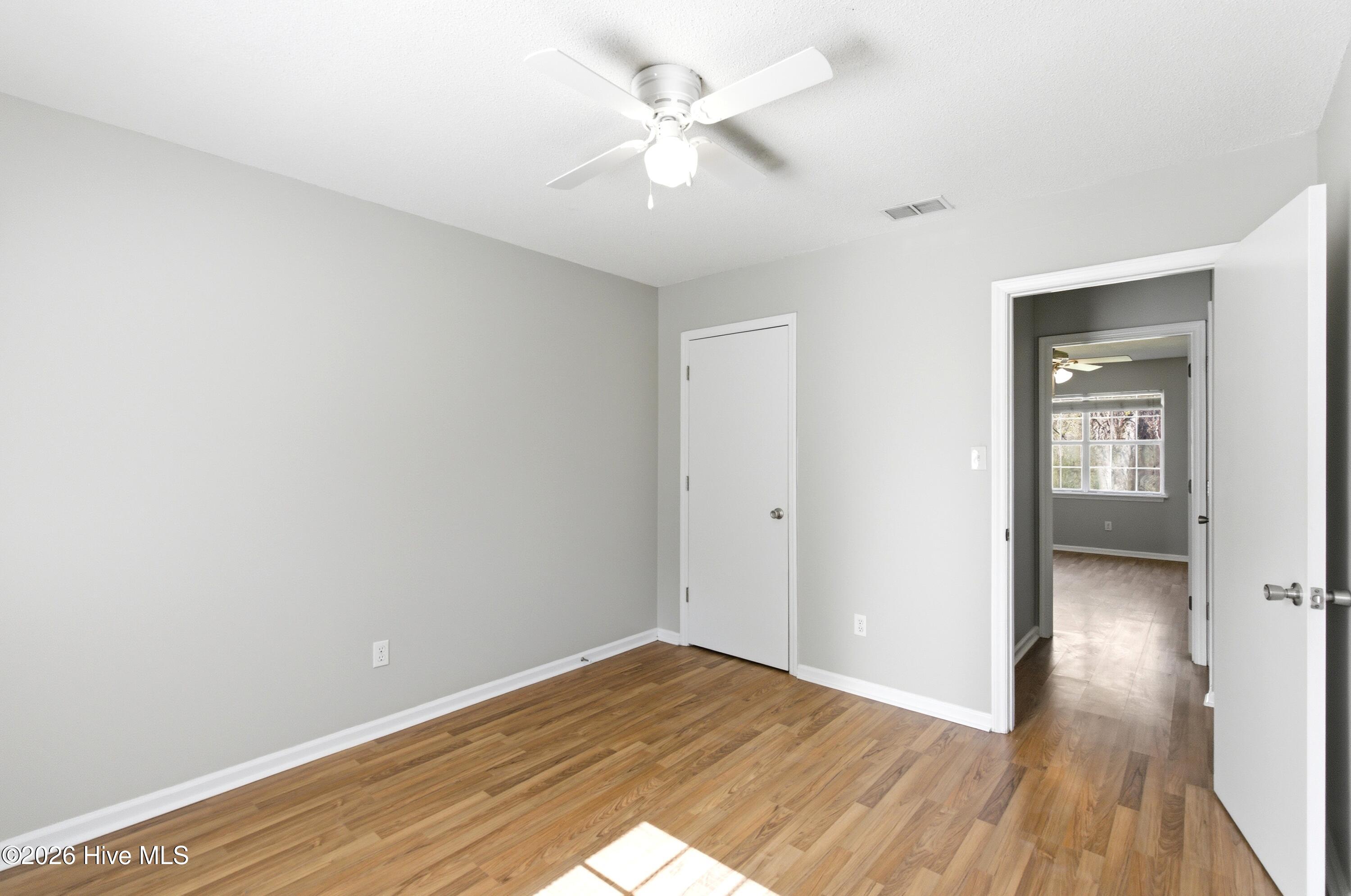 534 Shadowridge Road Jacksonville, NC 28546 - Photo 29 of 54 534_Shadowridge_Rd_043