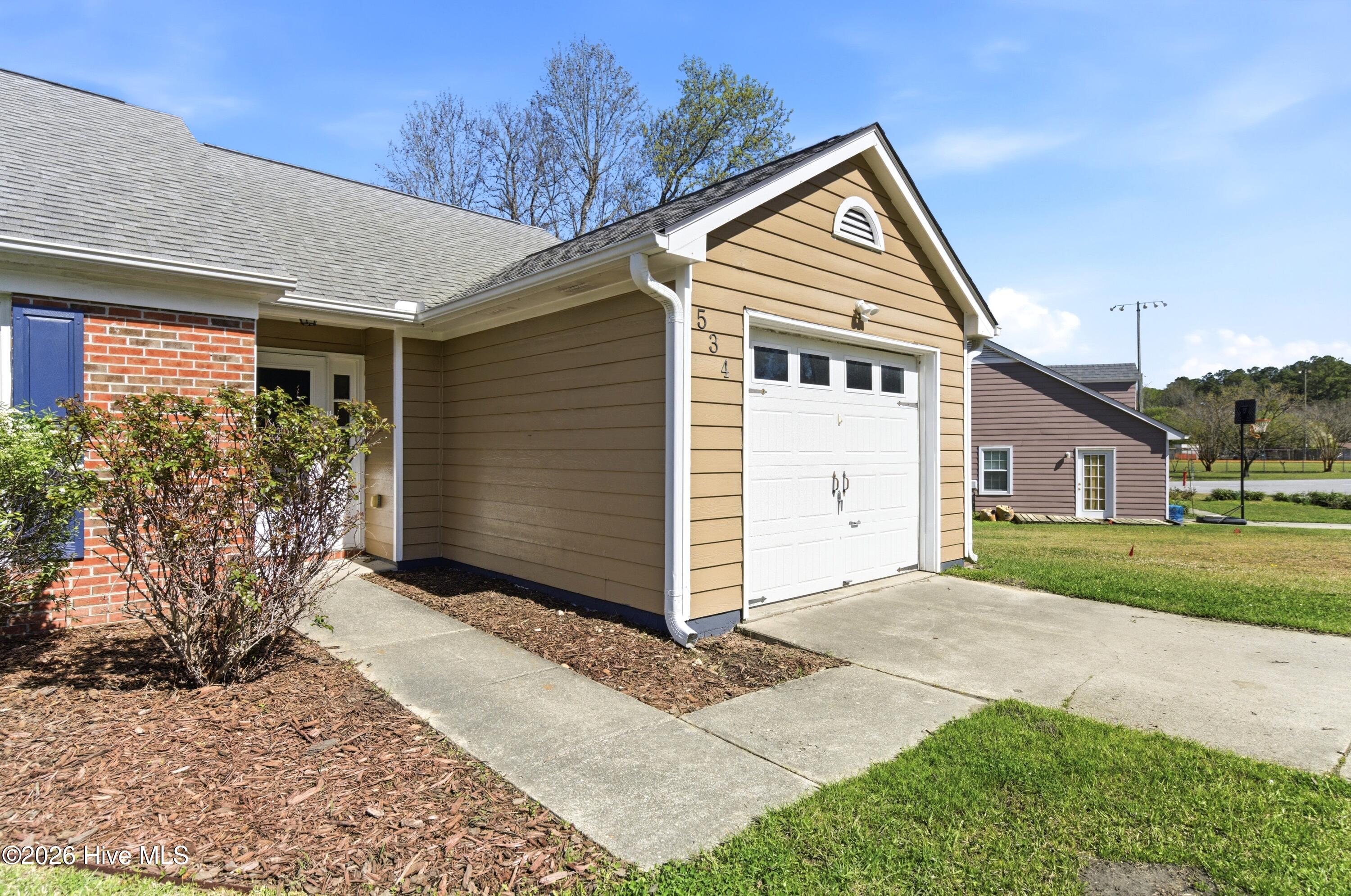 534 Shadowridge Road Jacksonville, NC 28546 - Photo 7 of 54 534_Shadowridge_Rd_020
