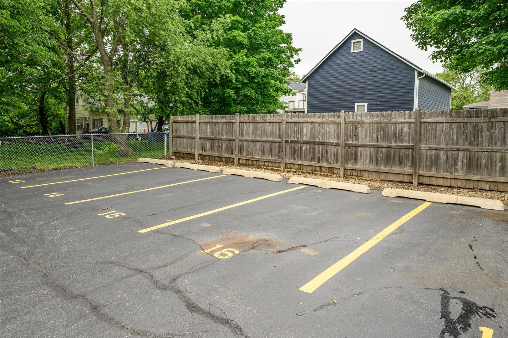 235 East Palatine Road, Unit 1C Palatine, IL 60067 - Photo 12 of 13 a view of a tennis court