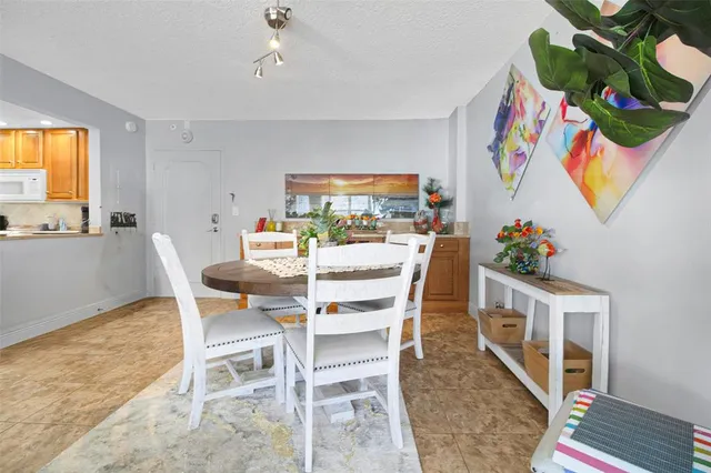 $470,000 | 405 North Ocean Boulevard, Unit 1006, Pompano Beach, FL 33062