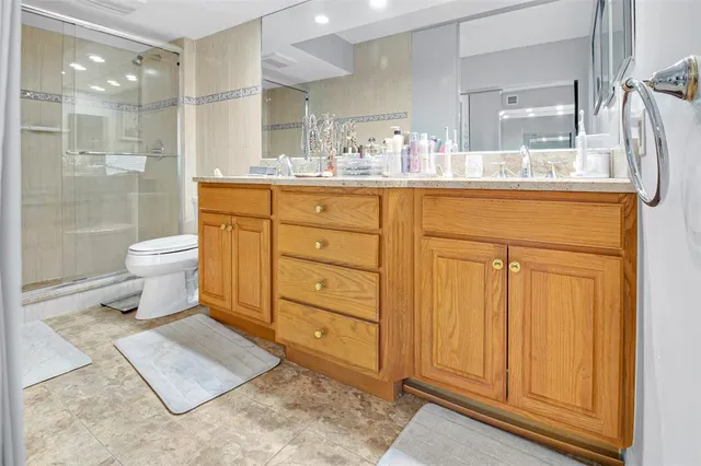 $470,000 | 405 North Ocean Boulevard, Unit 1006, Pompano Beach, FL 33062