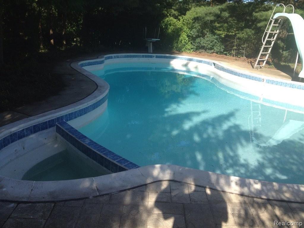 67630 Dequindre Road Washington, MI 48095 - Photo 4 of 15 Pool 2.jpeg