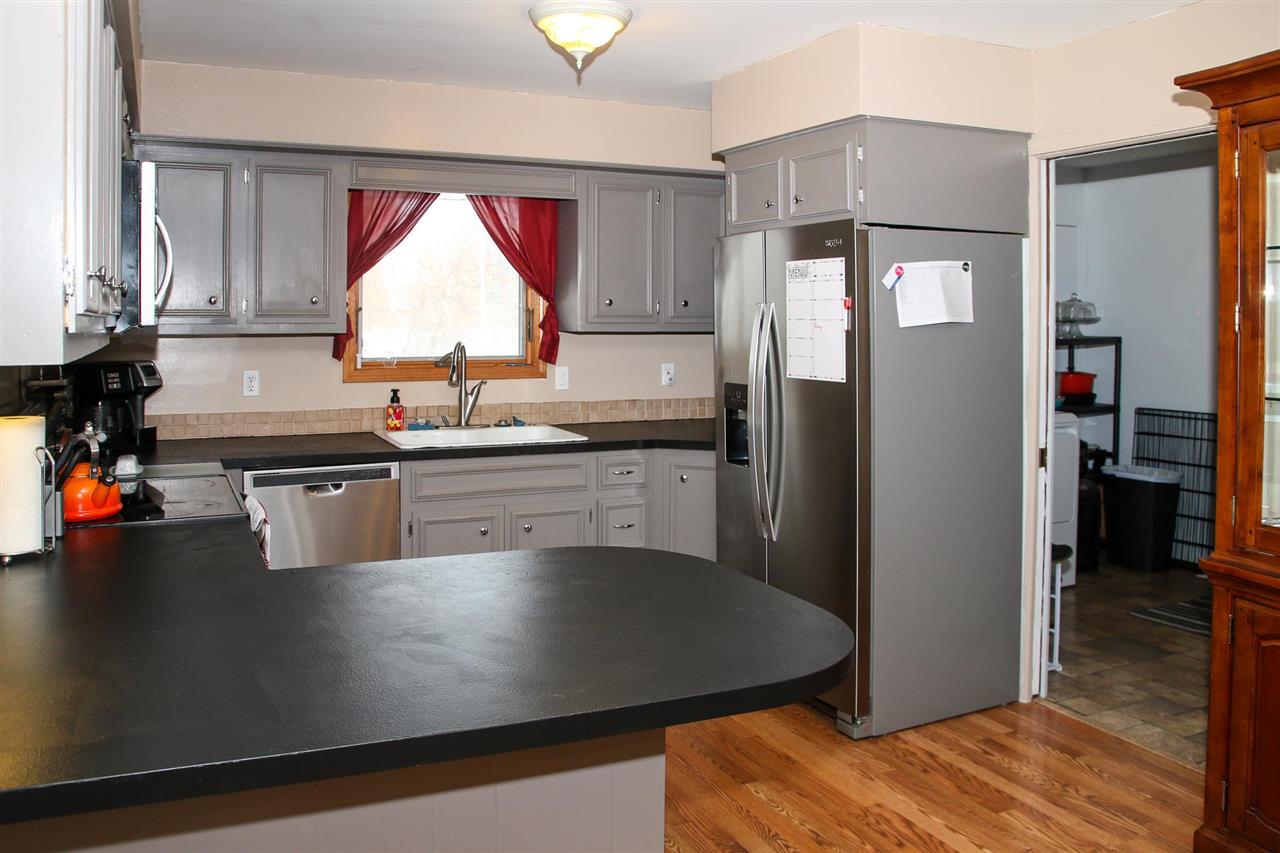 7176 Brewer Road Flint, MI 48507 - Photo 8 of 25 50061789-7.JPG