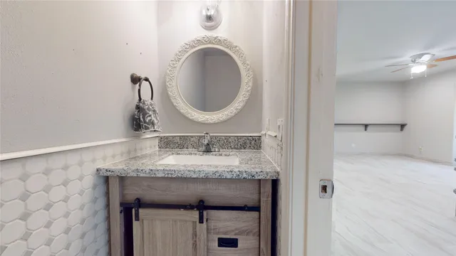 $2,400 | 14715 Woodward Gardens Drive, Houston, TX 77082