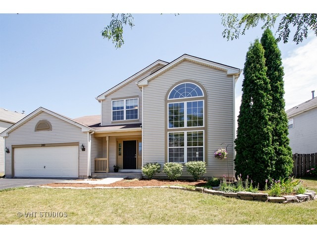 289 Spring Valley Way Round Lake, IL 60073 - Photo 1 of 15
