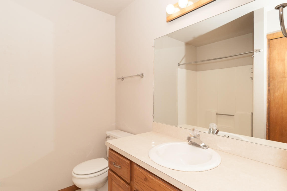 5232 Green Meadow Road Kalamazoo, MI 49009 - Photo 8 of 17 Green Meadow-6