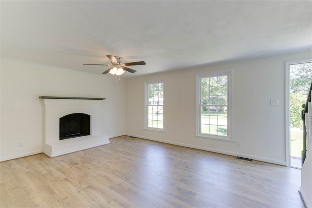 100 Quail Road Yorktown, VA 23692 - Photo 11 of 35