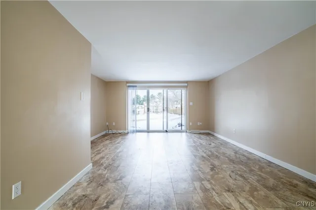 $2,100 | 67 Chestnut Road, New Hartford, NY 13413