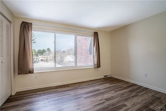 $2,100 | 67 Chestnut Road, New Hartford, NY 13413