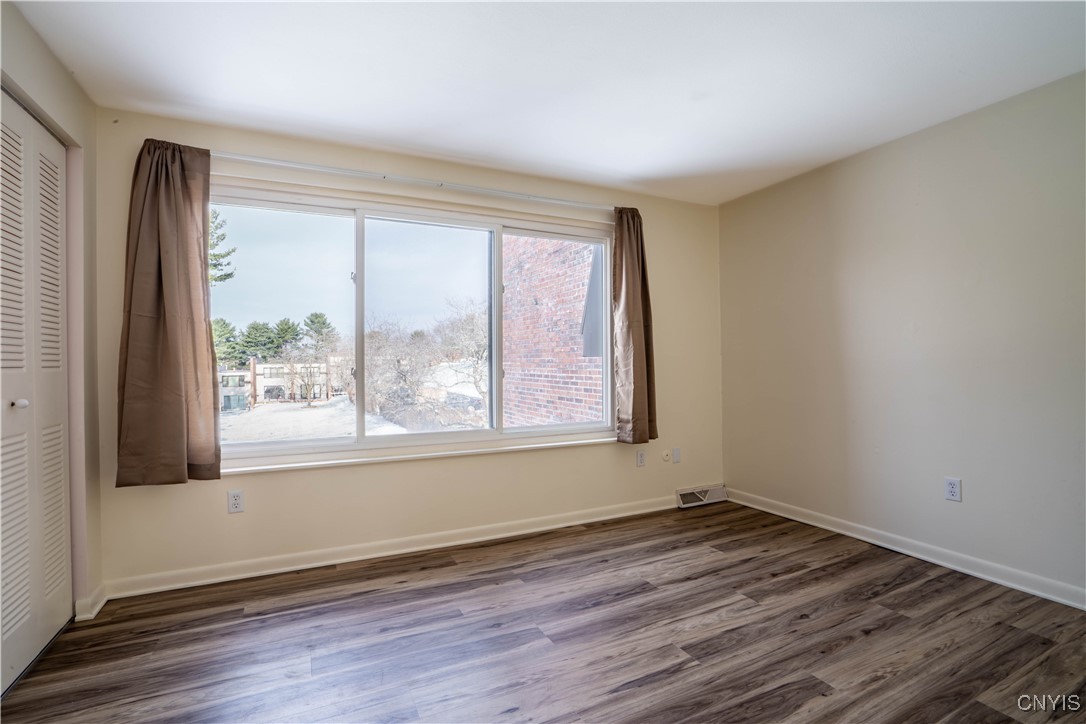 67 Chestnut Road New Hartford, NY 13413 - Photo 10 of 28