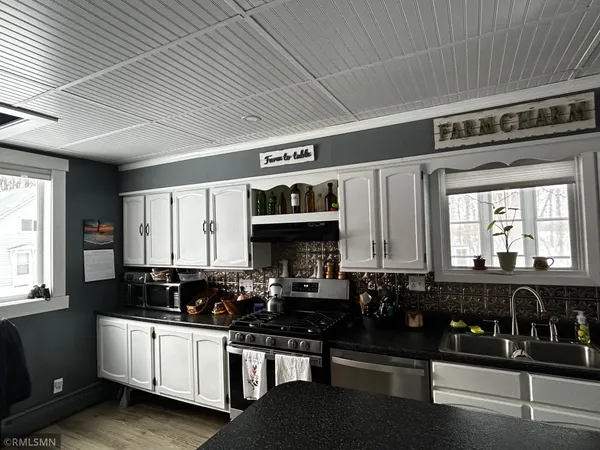 $445,900 | 22841 Highway 71, Unit 22841/22843, Hines, MN 56647