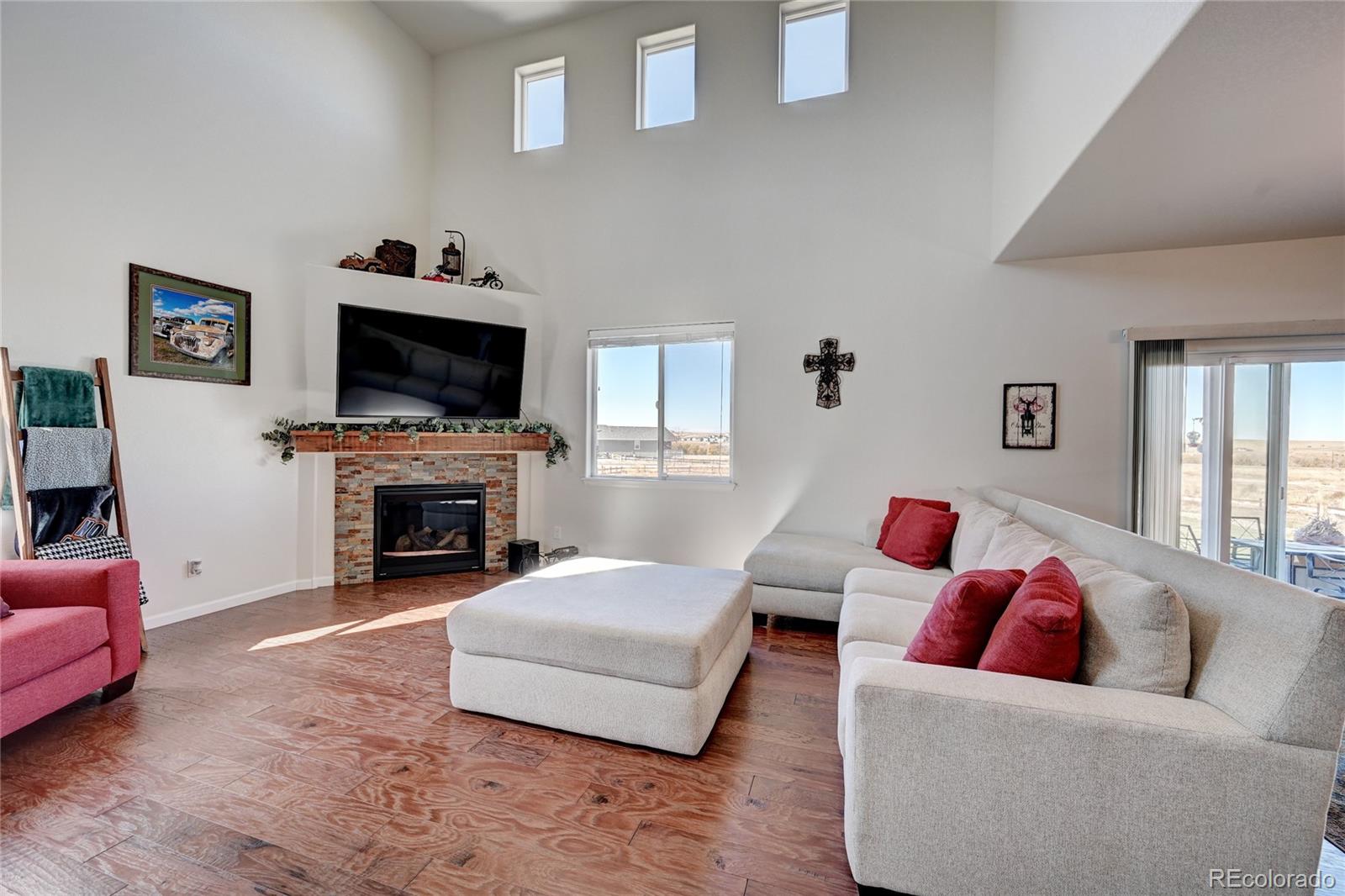 5768 Desert Inn Loop Elizabeth, CO 80107 - Photo 6 of 38 Gallery Image 6