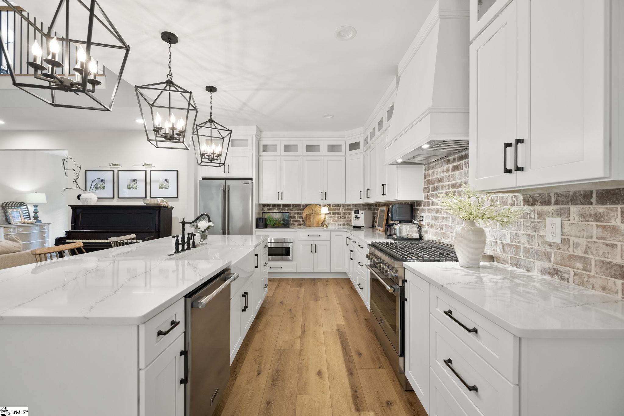 400 Cedar Creek Road Sunset, SC 29685 - Photo 4 of 46 Gallery Image 4