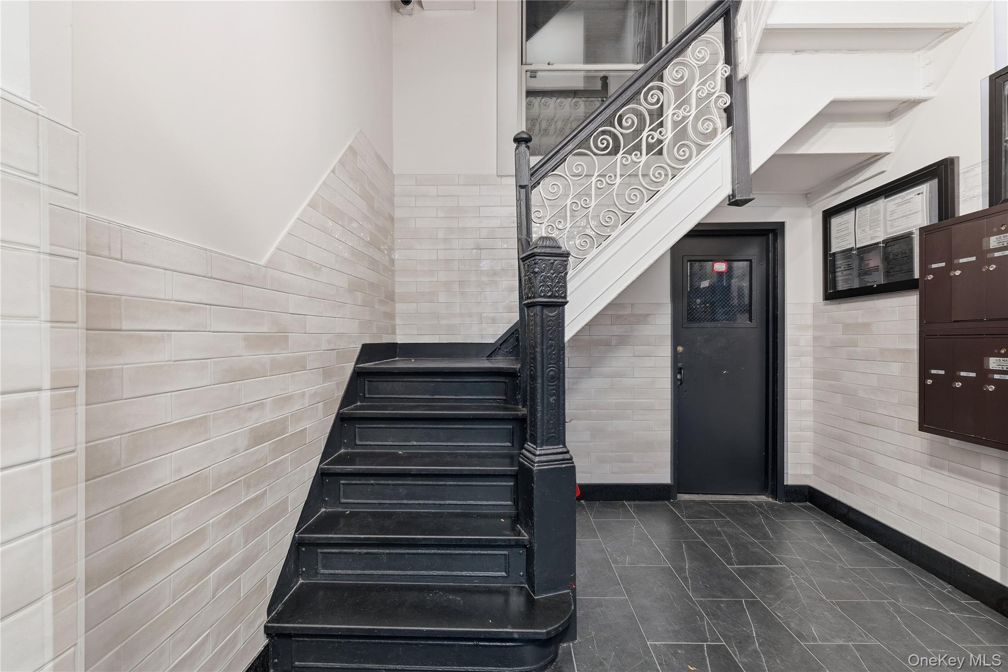 453 West 54th Street, Unit 4A Manhattan, NY 10019 - Photo 13 of 16 a view of entryway