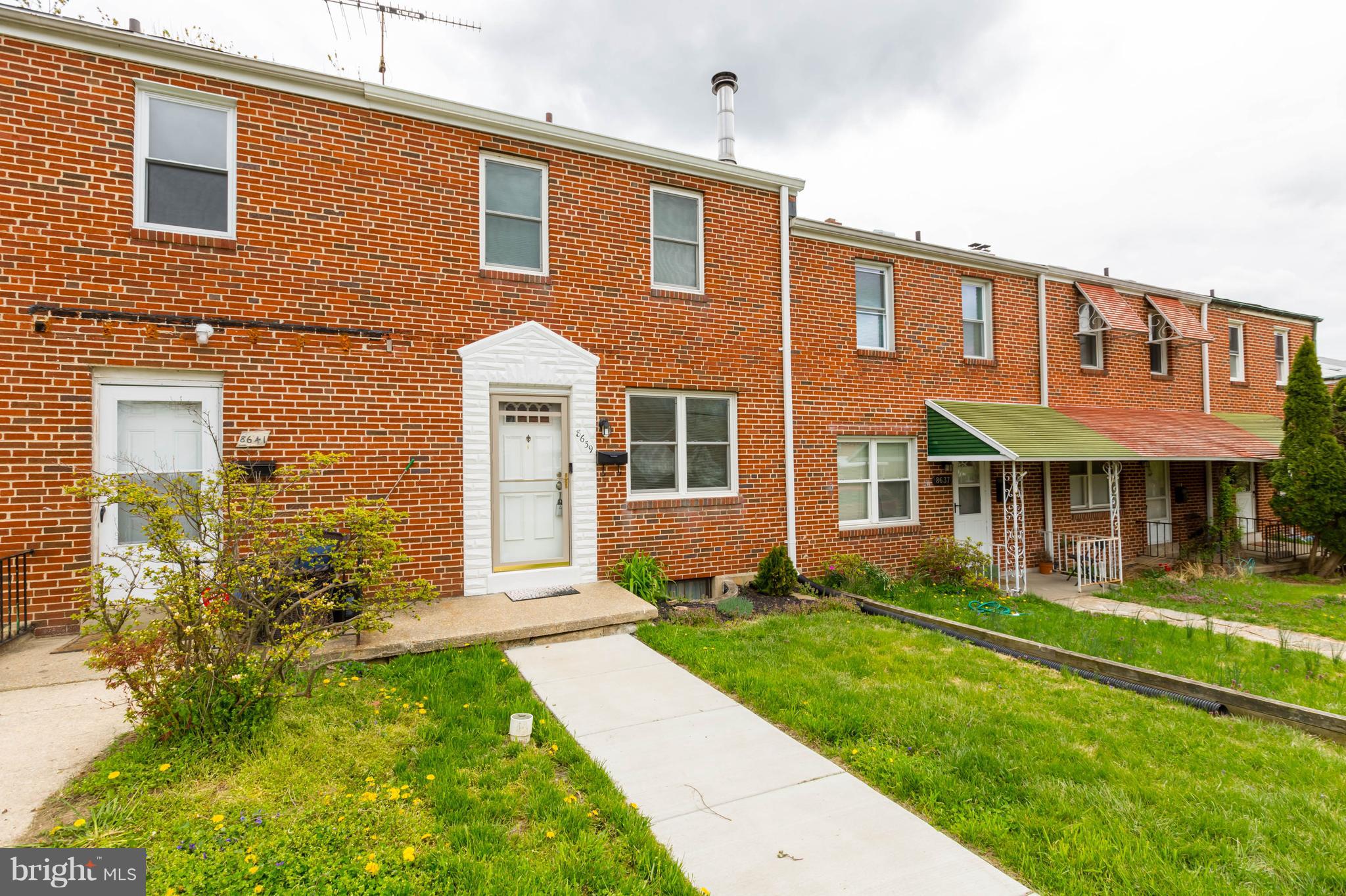 8639 Willow Oak Road Baltimore, MD 21234 - Photo 2 of 24