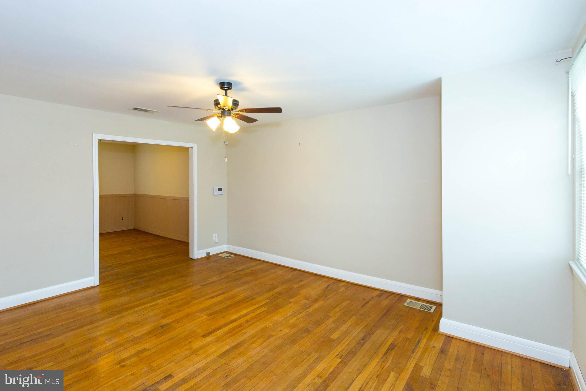 8639 Willow Oak Road Baltimore, MD 21234 - Photo 4 of 24