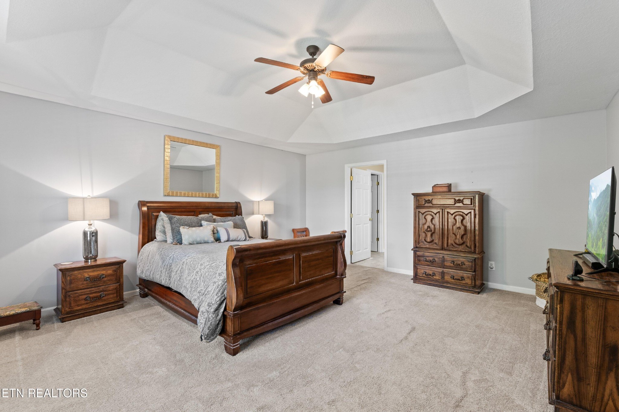 5635 J. Riley W Drive Greenback, TN 37742 - Photo 12 of 27 Gallery Image 12