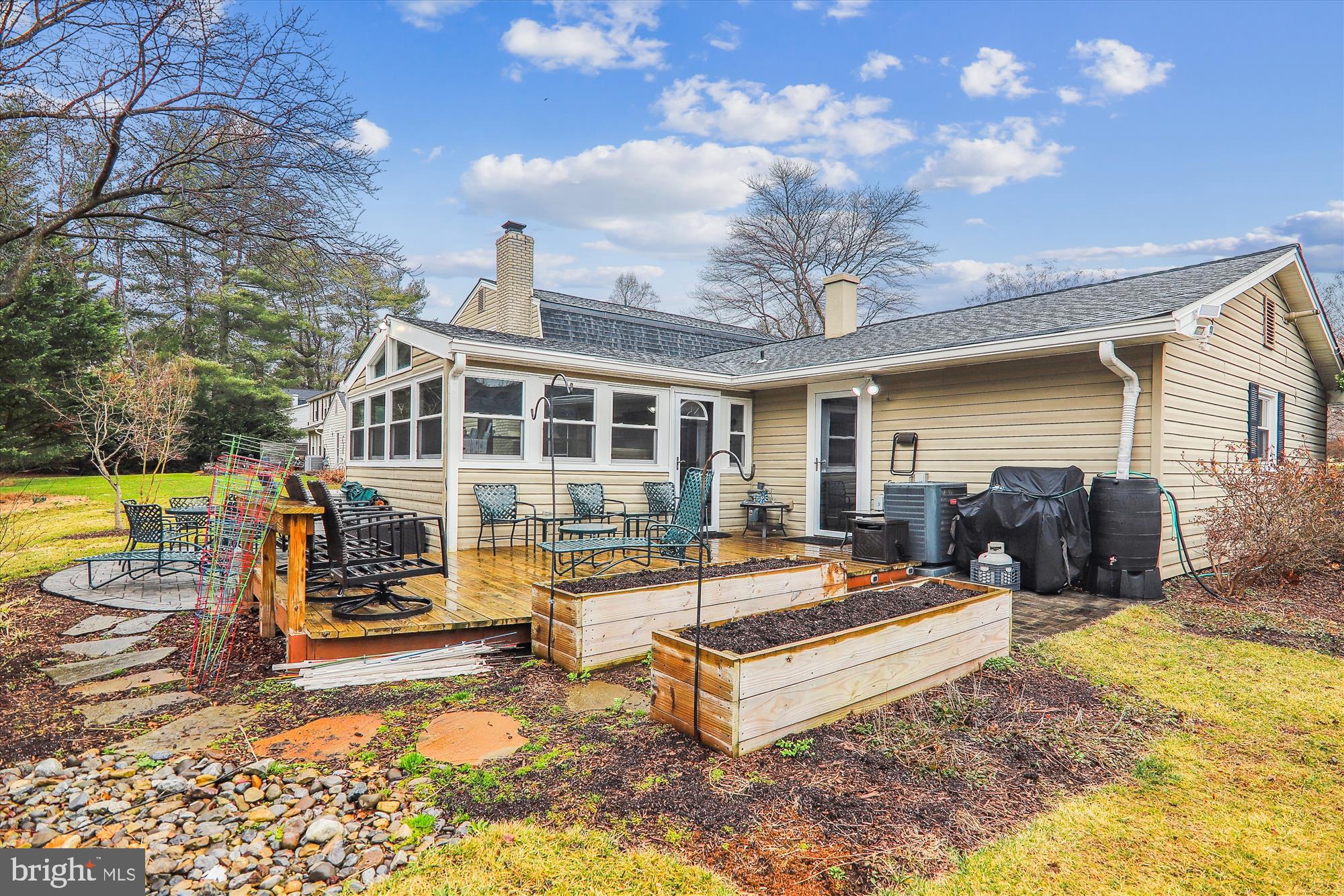 2804 Hewitt Avenue Silver Spring, MD 20906 - Photo 5 of 34 Raised gardens and deck