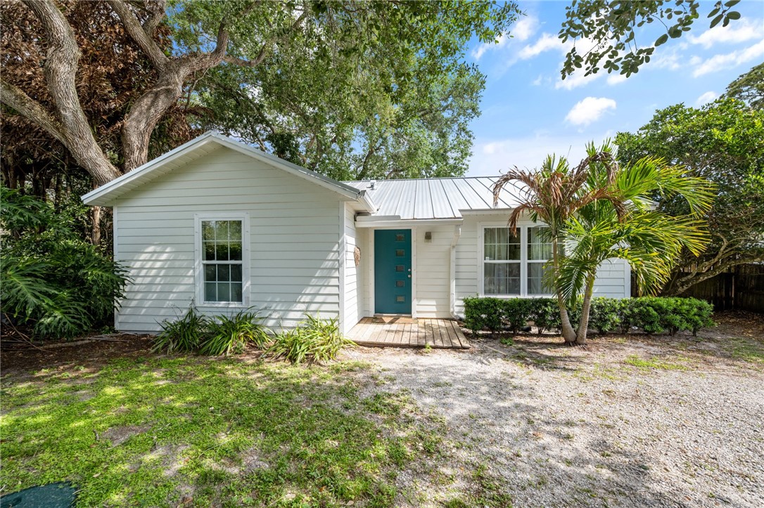 3496 1st Street Southwest Vero Beach, FL 32968 - Photo 1 of 30