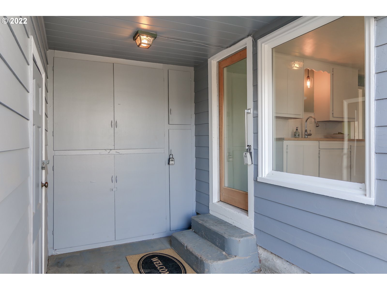 428 18th Street Springfield, OR 97477 - Photo 20 of 22 a view of front door