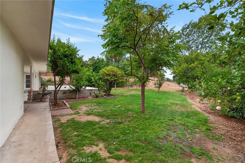 1184 Lyndhurst Drive Riverside, CA 92507 - Photo 34 of 54