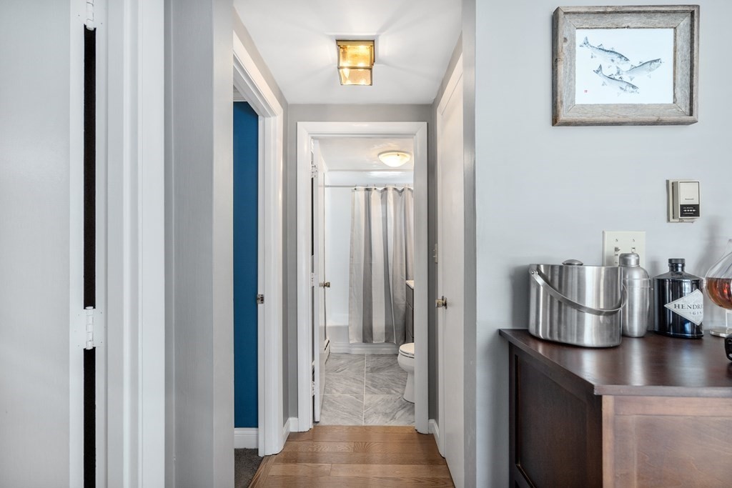 121 R Elm Street, Unit 3 Marblehead, MA 01945 - Photo 9 of 21 Gallery Image 9
