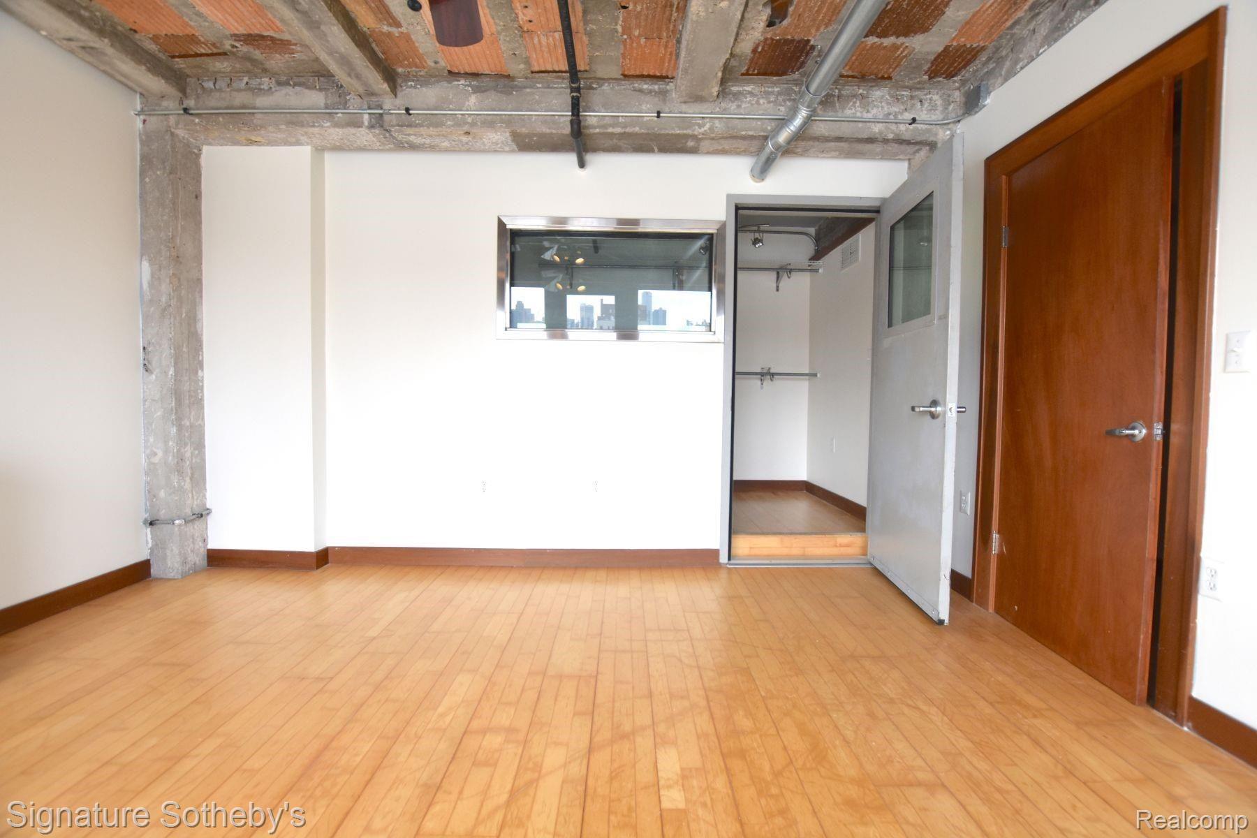2915 John R Street, Unit 304 Detroit, MI 48201 - Photo 16 of 23 19.jpg