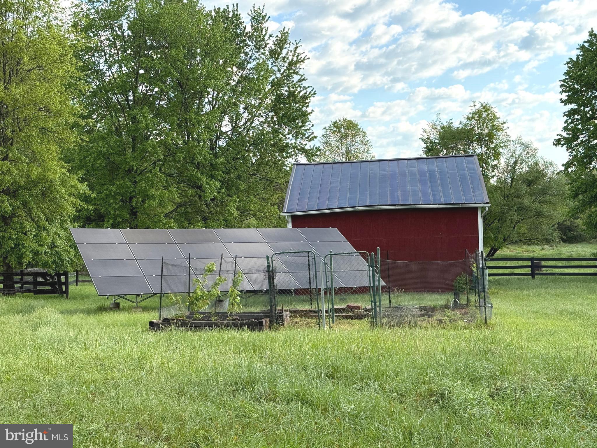 15608 Edgegrove Road Purcellville, VA 20132 - Photo 11 of 45 Vegetable Garden