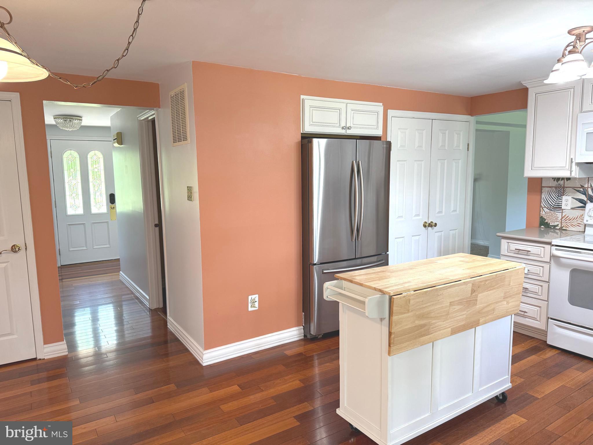 15608 Edgegrove Road Purcellville, VA 20132 - Photo 20 of 45 Kitchen