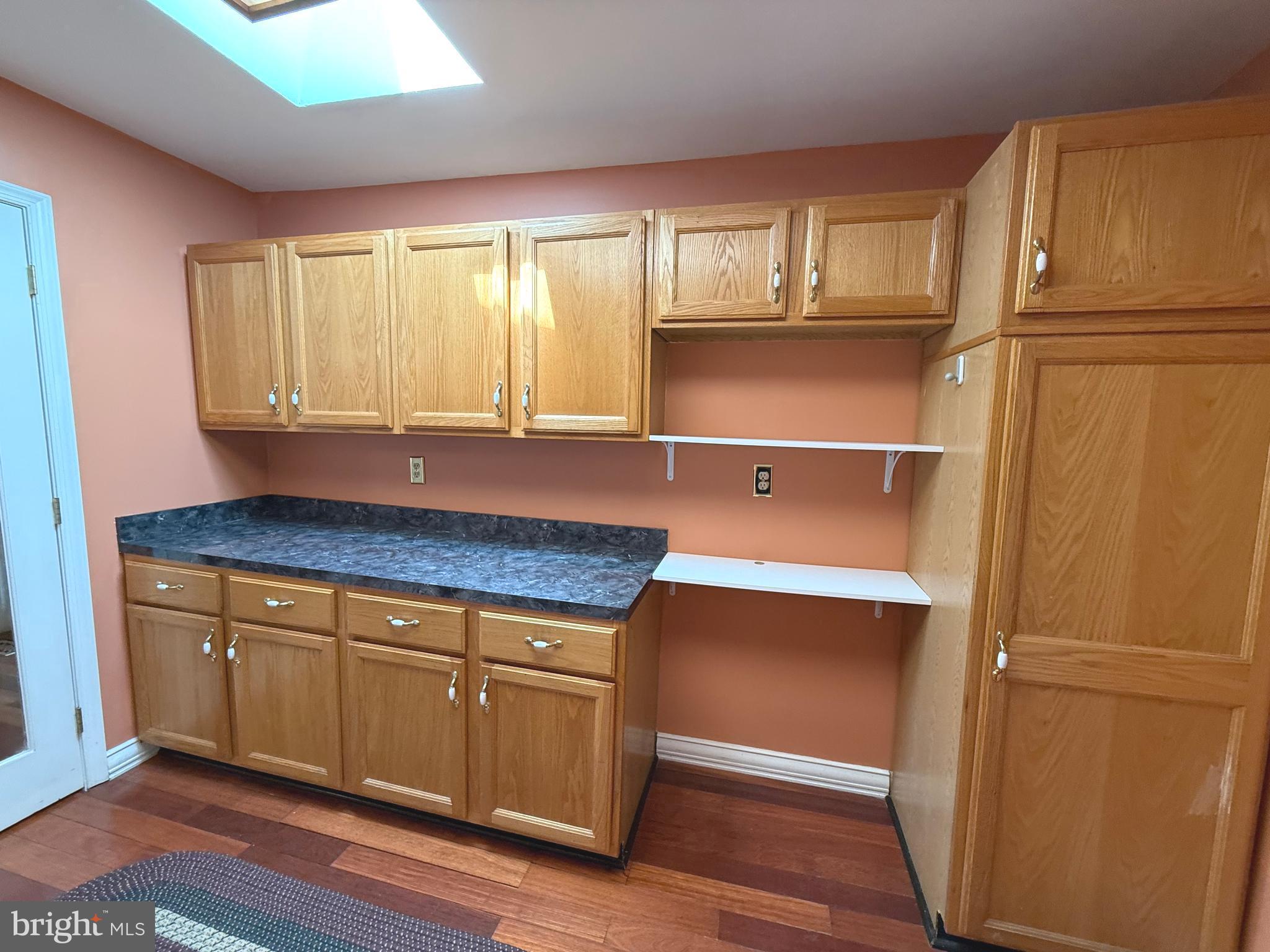 15608 Edgegrove Road Purcellville, VA 20132 - Photo 27 of 45 Laundry & Mud Room