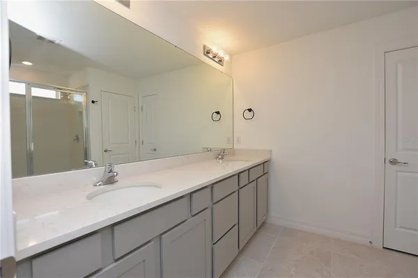 $2,400 | 3857 Capri Coast Drive, Plant City, FL 33565