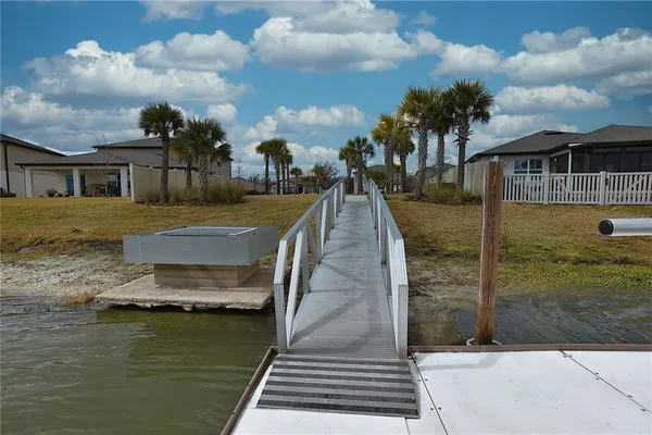 $2,400 | 3857 Capri Coast Drive, Plant City, FL 33565