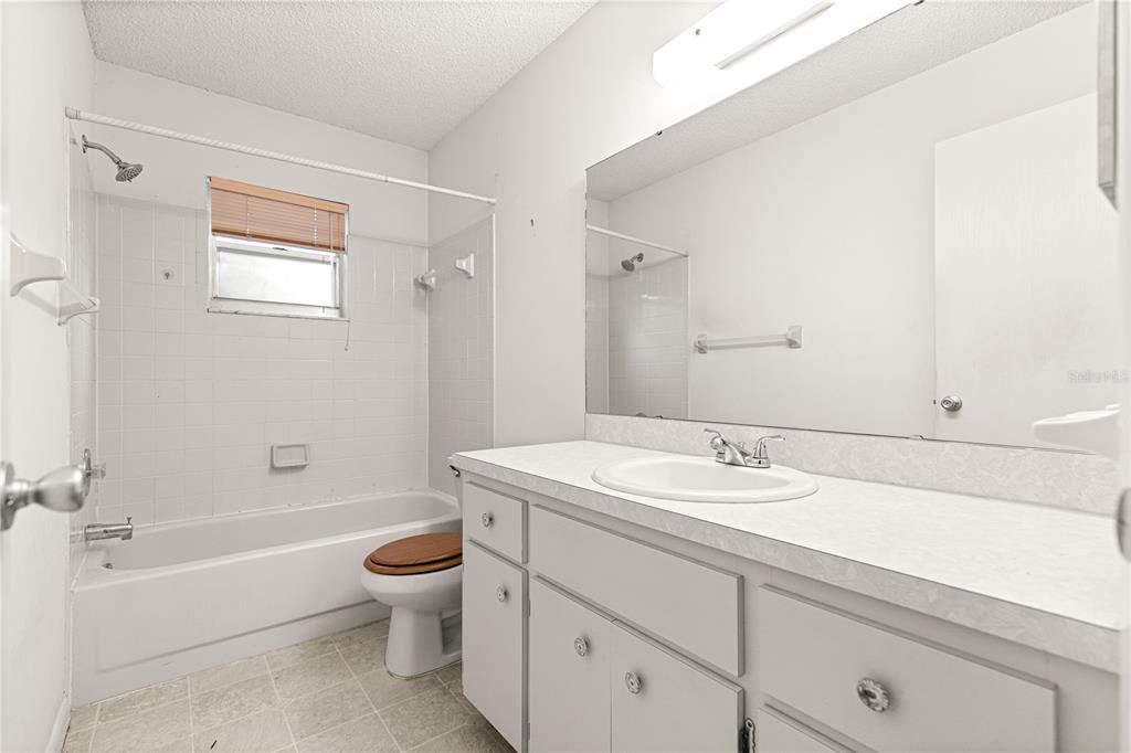 8540 Southwest 90th Place, Unit A Ocala, FL 34481 - Photo 13 of 38