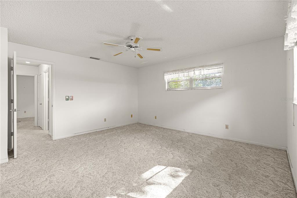 8540 Southwest 90th Place, Unit A Ocala, FL 34481 - Photo 16 of 38