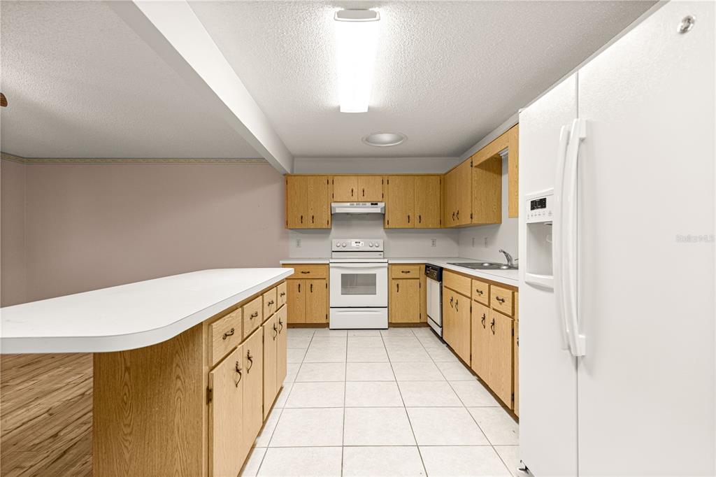 8540 Southwest 90th Place, Unit A Ocala, FL 34481 - Photo 22 of 38