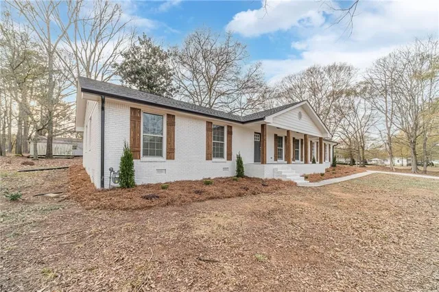 $364,900 | 2710 Broadnax Mill Road, Loganville, GA 30052