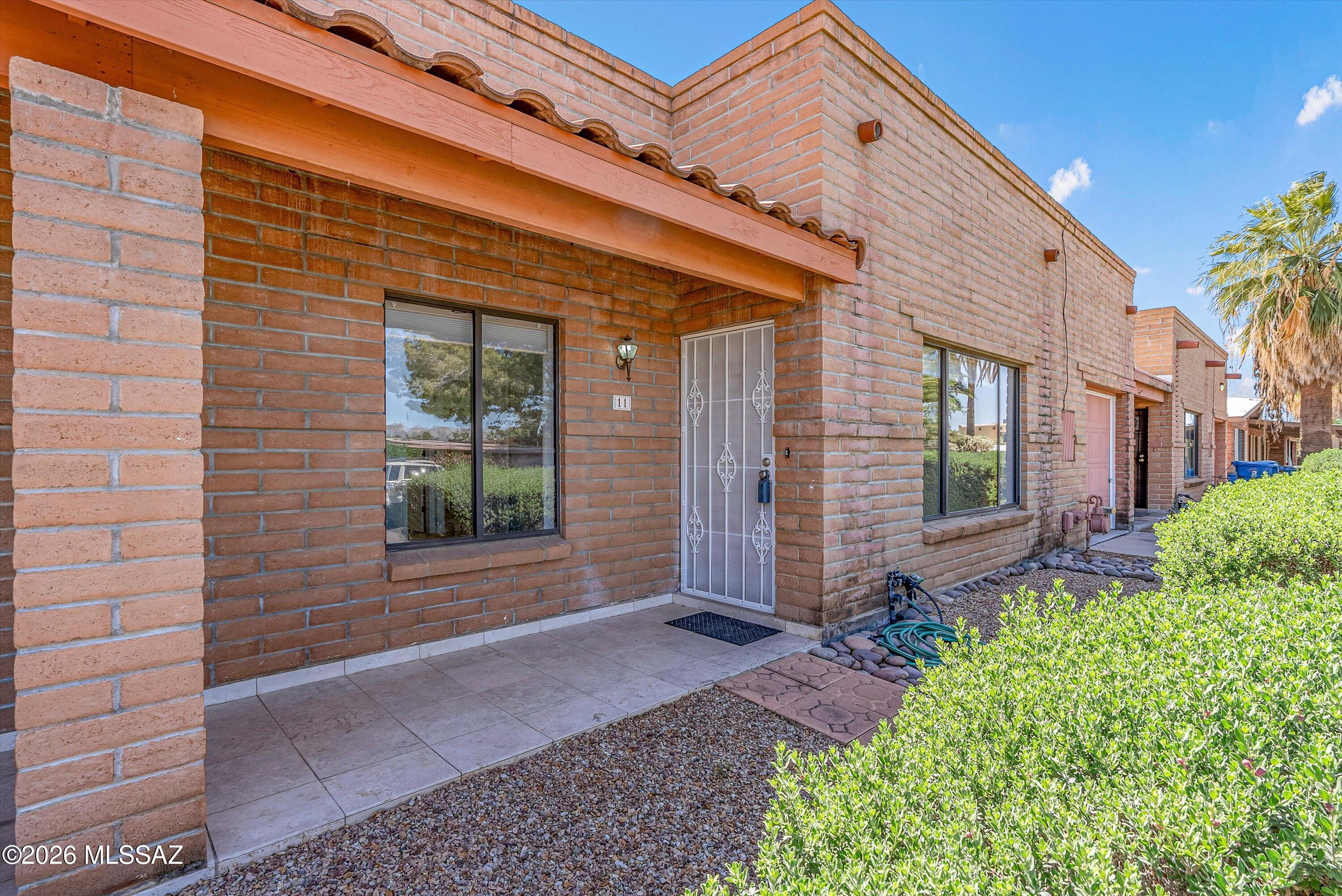 11 West Roma Drive Tucson, AZ 85737 - Photo 3 of 37