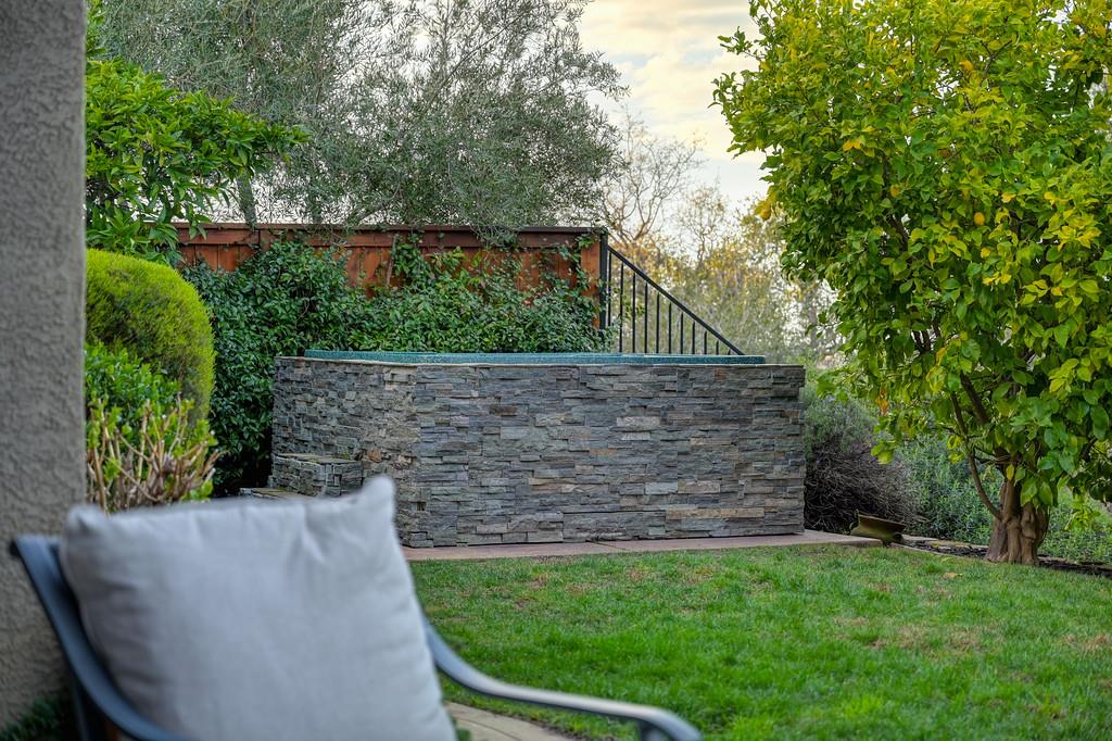 2208 Raintree Court Rocklin, CA 95765 - Photo 33 of 46 a view of outdoor space and yard