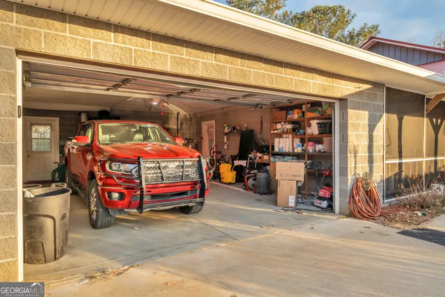 $949,000 | 241 Foskey Cemetery Road, Adrian, GA 31002