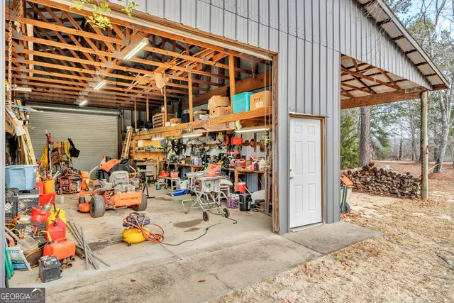 $949,000 | 241 Foskey Cemetery Road, Adrian, GA 31002