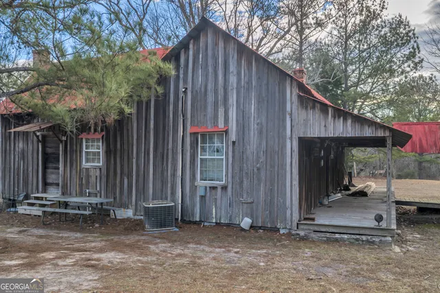 $949,000 | 241 Foskey Cemetery Road, Adrian, GA 31002