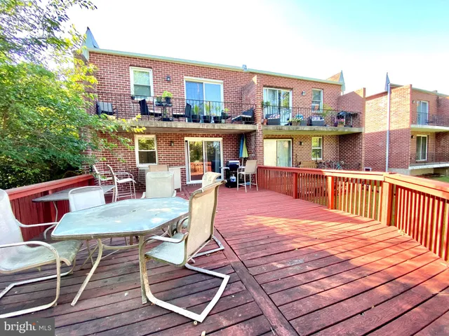 $2,450 | 216 Chester Pike, Ridley Park, PA 19078